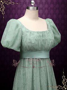 Green Regency Style Empire Dress with Floral Lace JOANNE Tudor Dress Pattern, Tudor Clothes, Ann Lowe, Ciel Black Butler, Magical Outfits, Regency Dresses, Regency Gown, Fantasy Clothes, Regency Era Fashion