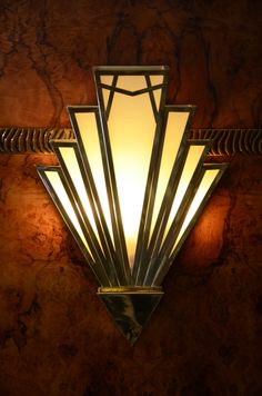 Champagne Bar - Alvear Palace Hotel Art Deco Steampunk, Mission Style Floor Lamps, Art Deco Interior 1920s, 1920s Bar, Dark Art Deco, Art Deco Wall Light, Neo Art Deco, Art Deco Doors, Art Deco Lights