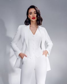 Wedding Suit Women, Wedding Suits For Bride, Bridal Pantsuit, Formal Pant Suits, White Pantsuit, Suit Measurements, Suiting Fabric, Woman Suit Fashion, Pantsuits For Women