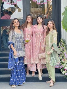 🤍🪷🪕🌙 desi girls Simple Ethnic Wear, Indian Wedding Outfits Sisters, Gharara Designs, Aesthetic Female, Desi Attire, Girly Dp, Sisters Photoshoot, Bollywood Dress