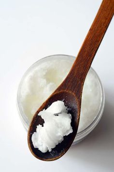 Itching Skin Remedies, Coconut Oil Pulling Benefits, Dry Skin Home Remedies, Coconut Oil Remedies, Dog Dry Skin, Uses Of Coconut Oil, Oil Pulling Benefits, Uses For Coconut Oil, Coconut Oil For Hair