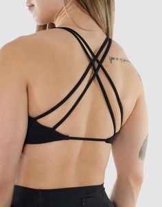 This Twisted Sports Bra combines style and performance. Crafted to make you feel secure and look stunning. It's like a second skin that never rides up, giving you the freedom to move. The stretchy fabric gives you freedom to move, while the moisture-wicking feature ensures you stay fresh. Feel confident and supported with the intricate strap design. Whether you're lifting weights or stretching, this top is your go-to for any activity. Grab yours and feel the difference! Model: Samantha wears bra size 34B (underbust 31 inches), and wears size M in this sports bra. Why you'll love this Twisted-Front Sports Bra? Moves with you stay put no matter the workout. Luxurious soft fabric. Light support. Easy Care: Wash and wear without worry. Removable paddings 4-way stretch and soft fabric Sweat-wic Yoga T-back Sports Bra With Adjustable Straps, V-neck Sports Bra With Light Support And Stretch, Medium Support V-neck Sports Bra For Yoga, V-neck Sports Bra With Built-in Medium Support, Sporty V-neck Activewear With Built-in Bra, Lifting Weights, Sweater Crop, Activewear Brands, Fabric Light