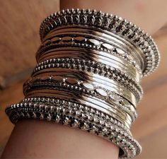 Maharashtrian Jewellery, Oxidised Jewelry, Oxidised Silver Jewelry, Bangles Indian, Bangles Jewelry Designs, Silver Jewelry Fashion, Oxidised Jewellery, Bangle Designs, Jewelry Photography