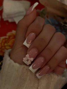 Box French Tip Acrylic Nails, Simple Nails Coffin Shape, Cute Nails Coquette, Basic Nail Inspiration, Nails Acrylic For School, Simple Cute Pink Nails, Beach Inspo Nails, Nails Acrylic With Bow, Coffin Bow Nails