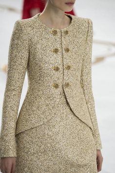 Chanel details Corak Krusye, Chanel Fall 2014, Chanel 2014, 2014 Couture, Chanel Couture, Chanel Haute Couture, فستان سهرة, Couture Details, African Fashion Dresses