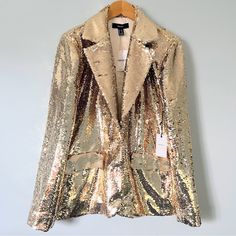 Nwt Forever 21 Champagne Gold Sequin Notched Blazer Size Medium A Woven Blazer Featuring Allover Sequin Embellishments Notched Lapels Front Flap Pockets Concealed Snap-Button Front Closures Long Dropped Sleeves Shell & Lining: 100% Polyester Hand Wash Cold Model Is 5'8" And Wearing A Small Glamorous Outerwear For Spring Date Night, Chic Outerwear For Workwear And Party Season, Chic Outerwear For Work And Party Season, Trendy Gold Outerwear For Party, Trendy Gold Party Outerwear, Trendy Fitted Gold Outerwear, Gold Outerwear For Night Out, Fitted Blazer For Going Out In Spring, Fitted Glamorous Blazer For Spring