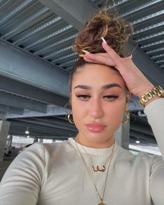 Leana Deep, Leana Deeb, Brunette Girls, Girls Foto, Diy Fashion Hacks, Cute Couple Wallpaper, Edgy Hair, Hair Laid, Cute Couple Selfies