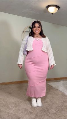 Cute maxi dress + cardigan + platform shoes + outfit is link below !!! Maxi Dress Styling Ideas, Pink Maxi Dress Outfit Casual, Birthday Outfits For Plus Size, Summer Outfit Inspo Plus Size, Cute Plus Size Outfits Aesthetic, Pink Outfits Plus Size, Casual Curvy Outfits, Plus Size Coquette Outfits, Pink Plus Size Outfits