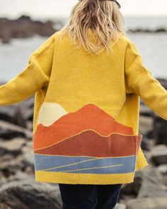 Vista Recycled Knitted Sweater Amber Gold – Passenger Jacquard Knit, Knit Pattern, Knitted Cardigan, Polar Fleece, Open Front Cardigan, Sustainable Materials, Knitted Sweater, Knit Patterns, Recycled Cotton