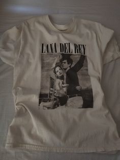 Lana Del Rey Vintage, Lana Del Rey Shirt, Lana Del Ray, Selling Clothes, Colorful Hoodies, Long Sleeve Sweatshirts, Lana Del Rey, Vintage Tshirts