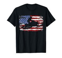 PRICES MAY VARY. Lightweight, Classic fit, Double-needle sleeve and bottom hem Vintage American Flag, American Flag Tshirt, Flag Tshirt, Snowmobile, Shop Top, Fashion Brands, American Vintage, Branded T Shirts, American Flag