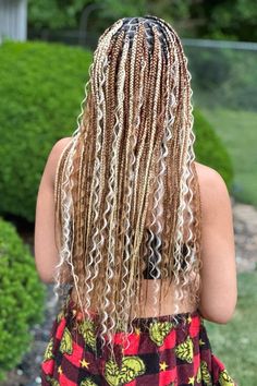 Boho Knotless Braids Brown And Blonde, Boho Braids Brown And Blonde, Boho Braids Blonde And Brown, Godness Braids, Blonde And Brown Braids, Brown And Blonde Braids, Colorful Extensions, Blonde Knotless Braids, Blonde Knotless