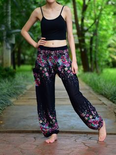 Our new plus size 4XL harem pants have been a big hit this summer. These beautifully crafted trousers are hand made in Thailand. They are constructed from 100% Super Soft Rayon material, that is both lightweight but strong & resilient. This 9 designs are available in our newest size 4xl - UK Size 22 - 24 OR USA Size 18 - 20 These popular designs and colours also available in 3 other ladies sizes fit UK Size 8 - 20 (USA size 4 - 16) - those Small / Medium, Large / X-Large,  2XL / 3XL sizes can be found in our etsy shop. Features include:- * 1 x External pocket on right hip * Elasticated smocked waist * Elasticated ankles * Available in 9 gorgeous colours * The elasticated waistline makes for a super comfy, flexible fit Sizing info - 4XL * Inside seam (inside leg) is 29 inches (72cm) * Lengt Dashiki Shirt Mens, Womens Harem Pants, Kids Harem Pants, Maternity Trousers, Flatten Tummy, Cotton Harem Pants, Dashiki Shirt, Indigo Floral, Elephant Pants