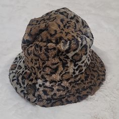 New. Adjustable. 100 % Polyester Brown Bucket Hat For Fall, Brown Wide Brim Bucket Hat For Winter, Brown Cloche Hat One Size For Winter, Trendy Brown Hat One Size, Casual Brown One Size Bucket Hat, Trendy Brown Hats One Size, Trendy Fall Hats With Faux Fur Lining, Casual One Size Brown Bucket Hat, Winter Brown Cloche Hat One Size