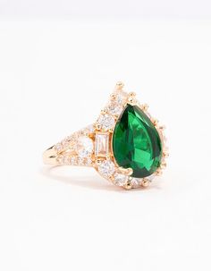 Lovisa Green Grand Pear Cocktail Ring, Size: Small/Medium Lovisa Rings, Pear Cocktail, Pear Cocktails, Rings Collection, Matching Accessories, Favorite Rings, Ring Collections, Emerald Ring, Cocktail Ring