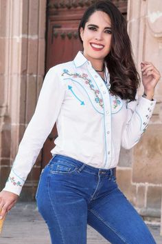 Camisa Vaquera para Dama
 

Material: Algodón & Polyester

Color: A Seleccionar

Color: Blanco


 
Modelo: WD-594 Fitted Western Style Spring Blouse, Fitted Western Blouse For Spring, Fitted Western Style Blouse For Spring, Western Style Fitted Blouse For Spring, White Fitted Top For Rodeo, Western Style White Embroidered Top, White Embroidered Western Top, Fitted Embroidered Top For Rodeo, White Diamonds