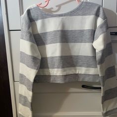 White And Gray Size 3t Crop Top For Girls Cute Striped Tops For Fall, Cute Striped Fall Tops, White Cotton Crop Top For Fall, Striped Cotton Crew Neck Crop Top, Cute Gray Long Sleeve Top, Cute White Loungewear Tops, White Long Sleeve Crop Top For Loungewear, White Crew Neck Crop Top For Loungewear, Lauren Gray