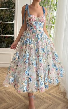 Dress Picture, Unique Dresses, Evening Dresses Prom, Look Chic, Fancy Dresses, Stunning Dresses