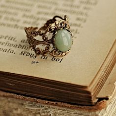 Aventurine Filigree Ring in Brass or Silver Luxury Vintage Silver Crystal Ring, Beautiful Steampunk Rings, Aventurine Ring, Dope Jewelry, Funky Jewelry, Filigree Ring, Pretty Rings, Fantasy Jewelry, Dream Jewelry