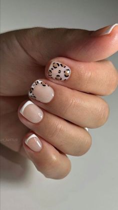 Discover 30+ Fall Nails You Can’t Get Around on Pinterest This Year! From nagel inspo to smink inspiration, these designs are perfect for the season. Embrace funky nails and chic nails that add flair to your autumn look. Elevate your style with classy acrylic nails and pair them with a stunning makijaż smokey eye for the ultimate fall vibe. Explore colourful nails and colorful nails that capture the spirit of the season, and try Thanksgiving nails with fall nail designs maple leaf for a festi... Basic Neutral Nails, Nursing Nails Natural, Simple Leopard Nails, Cheetah Dip Nails, Simple Nail Designs On Natural Nails, Short Nail Designs Spring Simple, Short Dip Nails Designs, Pre Fall Nails