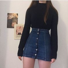 Minimal Stil, Egirl Aesthetic, Look Grunge, Denim On Denim, Skirt Denim, Outfit Trends, Jeans Rock, Trend Fashion, Edgy Outfits