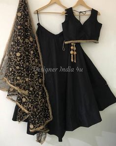 Black Lengha, Lengha Wedding, Asian Attire, Lengha Blouse Designs, Saree Heavy, Heavy Dupatta, Simple Lehenga, Black Lehenga, Indian Outfits Lehenga