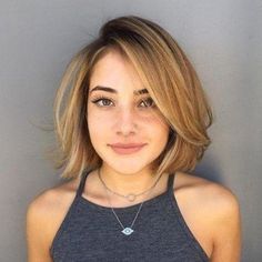 Brown Shoulder Length Hair, Shoulder Length Hair With Bangs, Medium Length Hair With Layers, Short Layered Haircuts, Shoulder Length Hair Cuts, Haircuts For Fine Hair, Haircut For Thick Hair, Short Hair With Layers, Shoulder Length Hair