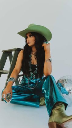 19th Photoshoot, Plant Photoshoot, Nfr Outfits For Vegas, Denim Boots Outfit, Wyatt Flores, Western Glam Outfit, Cowgirl Turquoise, Vaquera Outfits