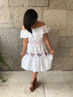 "Off shoulder mexican dress, vintage from the 70's. Perfect to wear it in a Mexican wedding, Mexican bridal shower, Mexican party or any occasion on summer or spring. Fits size: Small Measurements taken flat Armpit to Armpit 21\" Waist 9\" (stretches to 22\") Hips 22\" Bottom hem width 34\" Length 37\" Perfect conditions" White Summer Fiesta Dress, Traditional White Dress With Ruffles, Traditional White Midi Dress For Summer, White Dresses For Cinco De Mayo Fiesta, White Ruffled Dress For Festivals, Festival Embroidered Lace Dress, Embroidered Lace Festival Dress, White Bohemian Embroidered Dress With Ruffles, White Dress For Cinco De Mayo Festival