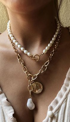 Size: 10x10x10 cm.Weight:0.036kg Material: Alloy + imitation pearl Gold Alloy Jewelry With Pearl Charm, Metal Pearl Charm Necklace, Gold Pearl Jewelry With Coin Pendant, Satin Corset Dress, Bohemian Accessories, Bohemian Design, Plus Size Shopping, Boho Casual, Coin Pendant