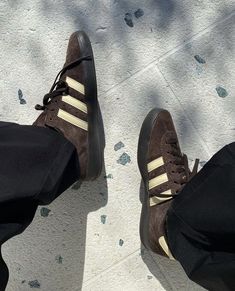 Adidas Hamburg Outfit, Adidas Broomfield, Etsy Office, Adidas Hamburg, Men's Adidas (men), Fall Inspo, Shoe Inspo, Swag Shoes, Pretty Shoes