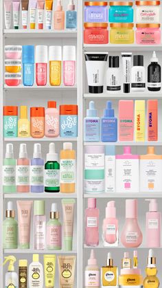 #moodboard #skincare #bag #skinfluencer #microinfluencer Skincare Routine Products Aesthetic, Skin Care From Sephora, That Girl Skincare Products, Skincare Wishlist Ideas, Skincare Ideas Products, Skin Care Board Cover, Popular Skincare Products, Cute Skincare Aesthetic, Must Have Skin Care Items