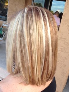 Hair Color Blonde And Brown, Long Bobs, Hair Color Blonde, Highlighted Hair, Straight Bob, Short Straight Hair