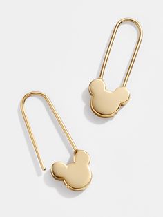 Our Mickey Mouse Pin Earrings take a classic silhouette and offer a Disney spin. Simply thread through your ears and use the Mickey Mouse outline closure for secure wear - all day, every day. Plus, they're crafted with 18K gold plated sterling silver. This is an officially licensed Disney product. Disney Princess Earrings, Mickey Mouse Jewelry, Disney Keychain, Disney Earrings, Minnie Mouse Earrings, Mickey Mouse Earrings, Pin Earrings, Safety Pin Earrings, Mermaid Earrings