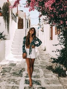 Best Outfit For Girl, Mode Hippie, Fashion Teenage Girls, Europe Outfits, Cool Summer Outfits, Foto Poses, Outfit Trends, Shooting Photo, Insta Photo Ideas