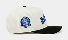 Introducing the Shoe Palace Exclusive Los Angeles Dodgers Snapback Men's Hat. A stylish blend of team spirit. Adorned with the iconic Dodgers logo, this snapback combines classic design with modern edge, perfect for any Dodgers fan. Crafted with comfort in mind, it's the ultimate accessory to represent your team pride in style. College Curved Brim Snapback Hat, Snapback Hat For Fan Gear With Flat Brim, White Snapback Hat For College, Throwback Snapback Hat With Flat Brim For Fans, Classic Snapback Hat With Flat Bill For Fan Gear, White Throwback Snapback Hat For Sports Events, Classic Flat Bill Snapback Hat For Fan Gear, White Flat Brim Baseball Cap Fan Merchandise, Throwback Flat Brim Snapback Hat For Fans