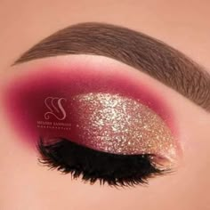 Red And Gold Makeup Looks, Colorguard Makeup, Maroon Makeup, Burgundy Makeup Look, Gold Eyeshadow Looks, Burgundy Eye Makeup