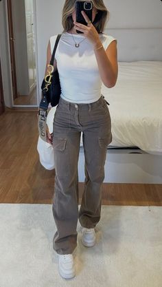 Looks Pinterest, Mode Zara, Causual Outfits, Cute Everyday Outfits, Fashion Streetwear, Cute Simple Outfits, Outfit Inspo Fall, Basic Outfits, Looks Style