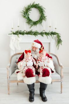 2023 Santa Photos Cookies With Santa Photoshoot, Santa Claus Photoshoot Ideas, Christmas Pictures With Santa, Christmas Chaos, Photos With Santa