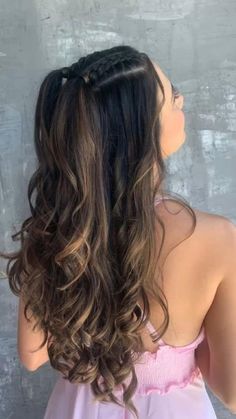 Hairstyles Effortless, Beachy Hairstyles, Effortless Waves, Concert Hairstyles, Beachy Hair, Hoco Hairstyles, Quince Ideas, Hair Aesthetic, Hair Stylies