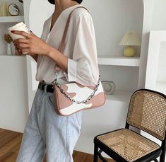 Lolita Handbags – Ultra Seller Shoes Chloe Faye, Style Streetwear, Women's Bags, Casual Style, Women Handbags, Cell Phone, Handles, Street Wear, Shoulder Bag