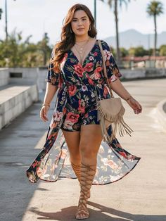 Spice up your clubwear with plus-size outfit ideas that promise to turn heads and boost confidence; discover how to shine on your next night out. Ibiza Beach Party Outfit, Ibiza Beach Party, Party Outfit Plus Size, Beach Party Outfit, Nightclub Outfit, Beach Party Outfits