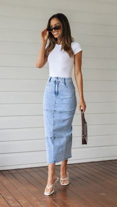 Details: Solid Blue denim High waisted skirt SIZE(IN) Waist Length S 24.4 41.3 M 26.0 41.7 L 27.6 42.1 XL 29.1 42.5 High Waist Stretch Light Wash Denim Skirt, High Waist Light Wash Stretch Denim Skirt, Light Wash High Waist Stretch Denim Skirt, High Waist Stretch Light Wash Skirt, High Waist Light Wash Stretch Skirt, High Waist Stretch Skirt In Light Wash, High-rise Non-stretch Denim Skirt, Light Wash Mid-rise Denim Skirt, High-waist Stretch Denim Skirt