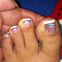 4th of July pedi. Love this. #beauty #nails 4th July Toe Nails, 4th Of July Toes Designs, Patriotic Toe Nails, Gel Nails Toes, Gel Toe Nails Ideas, Patriotic Pedicure, July Gel Nails, 4th Of July Gel Nails, 4th Of July Toes