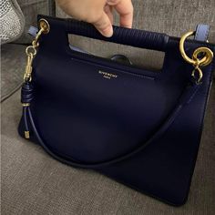 Givenchy Royal Blue Whip Medium Two-Tone Leather Shoulder Bag 100% Authentic In Good Condition High-end Blue Shoulder Bag With Top Carry Handle, High-end Blue Shoulder Bag With Detachable Strap, High-end Blue Shoulder Bag With Removable Pouch, Luxury Navy Shoulder Bag With Gold-tone Hardware, Luxury Navy Bags With Gold-tone Hardware, Chic Navy Bags With Gold-tone Hardware, Luxury Navy Shoulder Bag With Detachable Strap, Luxury Navy Shoulder Bag With Top Carry Handle, Chic Blue Shoulder Bag With Branded Hardware