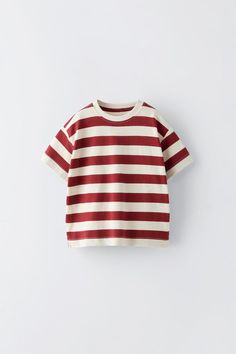 STRIPED MEDIUM WEIGHT T-SHIRT - Red | ZARA United States Sweater Blazer, Cardigan Sweater Jacket, Shirt Blouses Tops, Tshirt Skirt, Basic Shirts, Knitwear Cardigan, T Shirt Vest, Zara Basic, Shirt Skirt