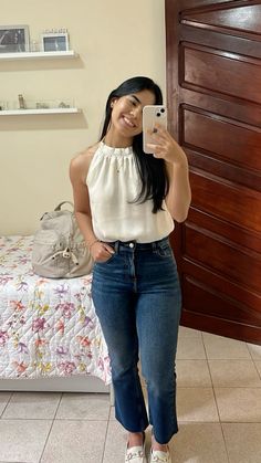 #outfits #ootd #basic #faculdade Outfit Basic, Cute Beach Outfits, Glam Outfit, Uni Outfits, Matching Couple Outfits, Fashion Mistakes, Looks Chic, Couple Outfits, Cute Simple Outfits