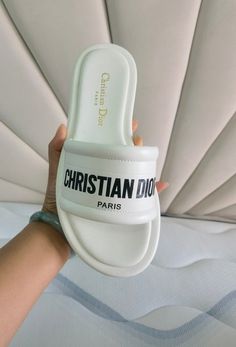 Size: 35-47 It comes with Dust box, Care manual, Tag, and Paper bag.Size Guide: Christian Dior Paris, Designer Slides, Dior Paris, Zipper Tote Bag, Leather Slide Sandals, Greek Fashion, Zippered Tote, Dior Shoes, Leather Slides