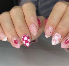 Spring Nails Tips, Spring Nails 2023 Gel Almond, Spring Nails 2020 Gel, Flower Spring Nails, Spring Nails 2023 Gel Short, Spring Nails Almond Shape, Nail Colors 2022, Almond Spring Nails, Spring Nail 2023