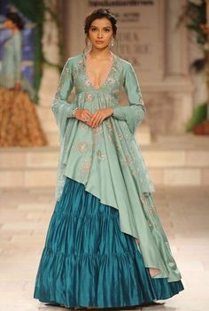 Jacket Style Lehenga, Latest Traditional Dresses, Heavy Dresses, Indian Gowns Dresses, Kurti Designs Party Wear, Indian Gowns, Designer Party Wear Dresses, Stylish Party Dresses, Party Wear Indian Dresses